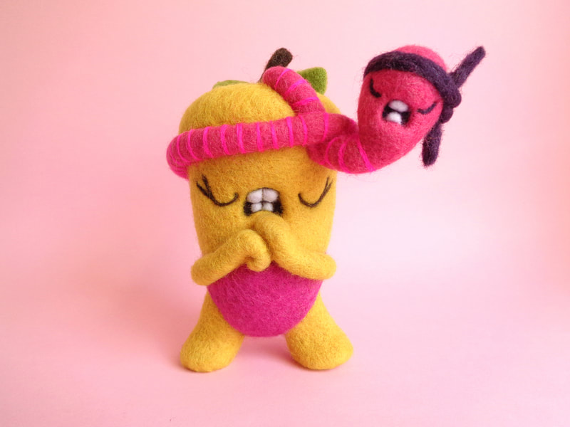 karate kid apple and worm, fighting aple and worm, cute apple and worm, funny apple and worm, apple with worm bandana , yellow apple and pink worm, needle felted toy art, fiber art toy, needle felted sculpture, sobt sculpture, plush art toy